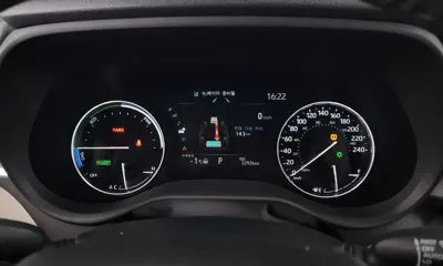 Toyota Sienna 2023, 22926 км, за 29335.97 USD - фото 8