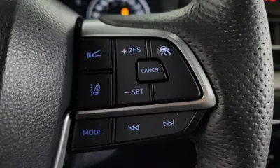 Toyota Sienna 2023, 22926 км, за 29335.97 USD - фото 14