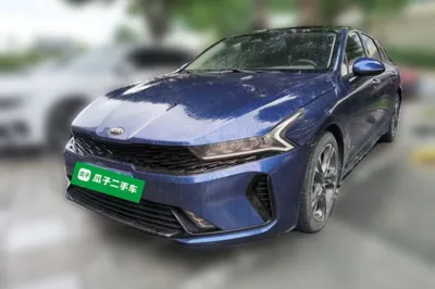 Kia K5 · 2020 год