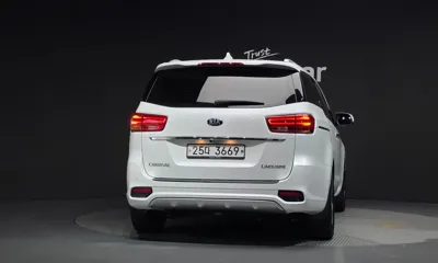 Kia Canival 2019, 119518 км, за 10179.81 USD