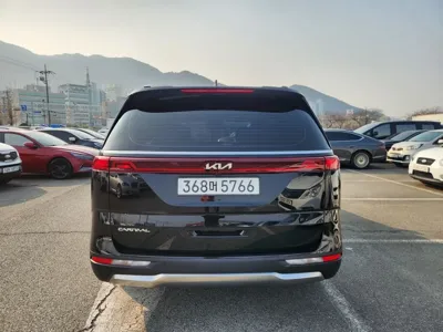 Kia Canival 2023, 71000 км, за 18051.73 USD