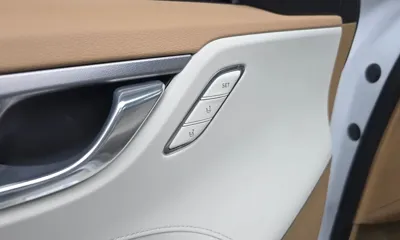 Hyundai Grandeur 2020, 72591 км, за 18314.3 USD - фото 36