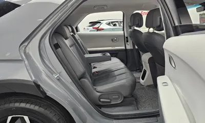 Hyundai Ioniq5 2023, 48990 км, за 20491.82 USD - фото 11