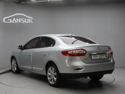 Renault-KoreaSamsung SM3 2010, 140089 км, за 984.64 USD
