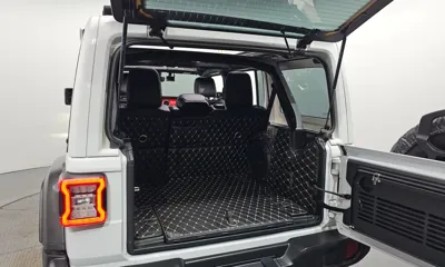 Jeep Wrangler 2022, 65040 км, за 30189.05 USD - фото 20