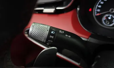 Genesis GV70 2021, 67043 км, за 21596.43 USD - фото 28