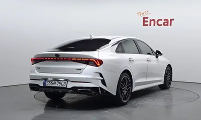 Kia K5 2021, 43987 км, за 13348.96 USD