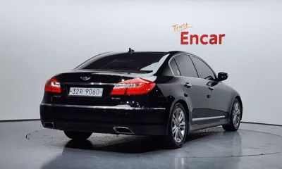 Hyundai Genesis 2012, 125291 км, за 3164.85 USD
