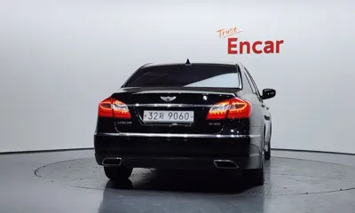Hyundai Genesis 2012, 125291 км, за 3164.85 USD