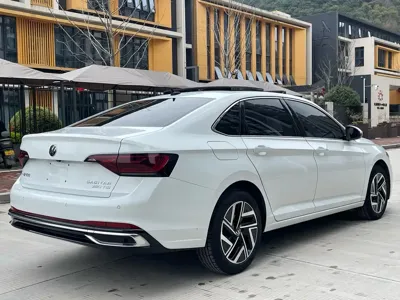 Volkswagen Sagitar 2022, 40000 км, за 12330.54 USD