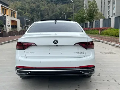 Volkswagen Sagitar 2022, 40000 км, за 12330.54 USD