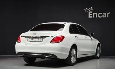 Mercedes-Benz C-Class 2016, 160025 км, за 8403.91 USD