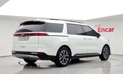 Kia Canival 2023, 67021 км, за 17657.87 USD