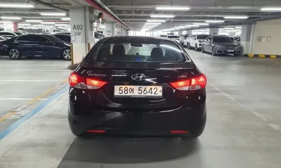 Hyundai Avante 2014, 93126 км, за 2560.06 USD