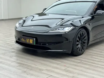 Tesla Model 3 2023, 74000 км, за 23545.34 USD