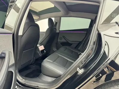 Tesla Model 3 2023, 74000 км, за 23545.34 USD - фото 7