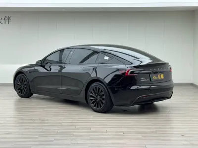 Tesla Model 3 2023, 74000 км, за 23545.34 USD - фото 18
