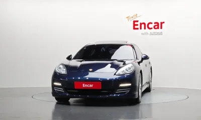 Porsche Panamera 2013, 171908 км, за 11832.37 USD