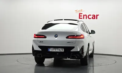 BMW X4 2022, 21092 км, за 38224 USD