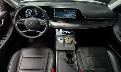 Hyundai Grandeur 2022, 64900 км, за 16410.66 USD - фото 7