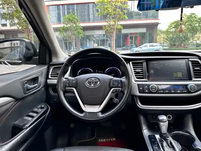 Toyota Highlander 2020, 77000 км, за 21600.52 USD - фото 11