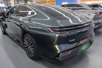 Geely Galaxy Galaxy 8 2025, 8700 км, за 20604 USD