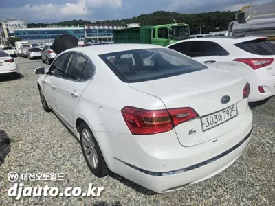 Kia K7 2012, 213598 км, за 1758.96 USD