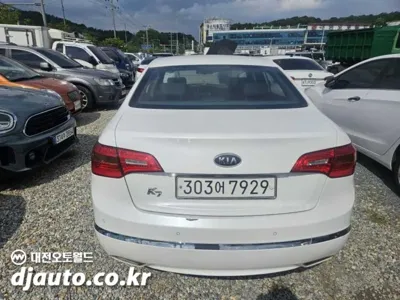 Kia K7 2012, 213598 км, за 1758.96 USD