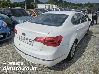 Kia K7 2012, 213598 км, за 1758.96 USD