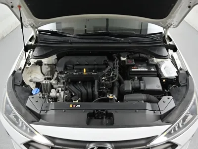 Hyundai Avante 2019, 122986 км, за 7100.98 USD - фото 6