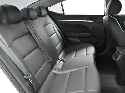 Hyundai Avante 2019, 122986 км, за 7100.98 USD - фото 12