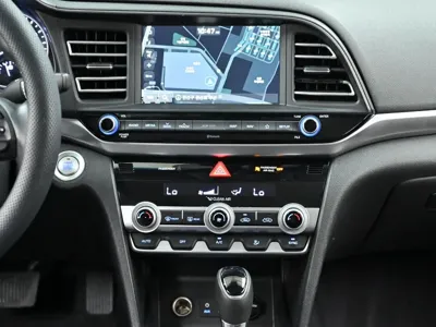 Hyundai Avante 2019, 122986 км, за 7100.98 USD - фото 14
