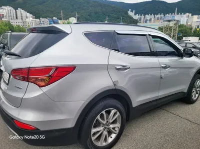 Hyundai Santafe 2013, 122686 км, за 4726.27 USD