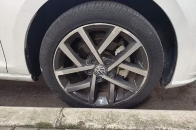 Volkswagen Golf 2020, 33200 км, за 12236 USD