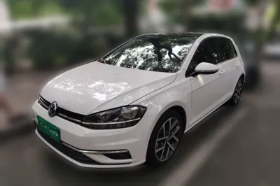 Volkswagen Golf · 2020 год