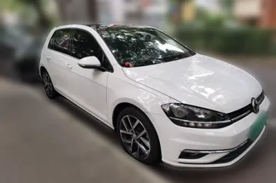 Volkswagen Golf 2020, 33200 км, за 12236 USD - фото 18