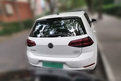 Volkswagen Golf 2020, 33200 км, за 12236 USD - фото 20