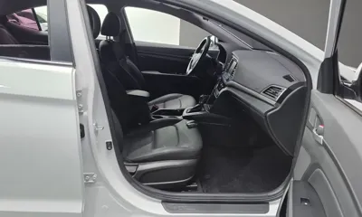 Hyundai Avante 2017, 6577 км, за 6825.71 USD - фото 26