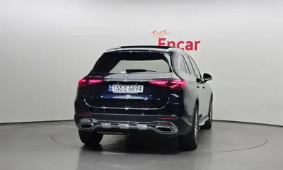Mercedes-Benz GLC-Class 2023, 49067 км, за 38614.3 USD