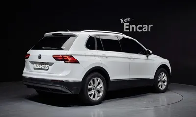 Volkswagen Tiguan 2020, 51759 км, за 13148.33 USD