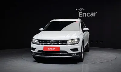 Volkswagen Tiguan 2020, 51759 км, за 13148.33 USD