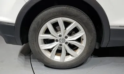 Volkswagen Tiguan 2020, 51759 км, за 13148.33 USD
