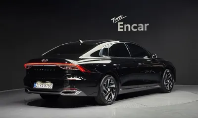 Hyundai Grandeur 2022, 141466 км, за 11655.92 USD