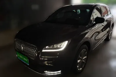 Lincoln Corsair · 2021 год