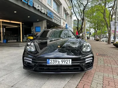 Porsche Panamera 2024, 26300 км, за 121081.5 USD