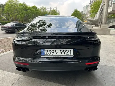 Porsche Panamera 2024, 26300 км, за 121081.5 USD