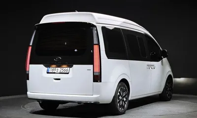 Hyundai Staria 2023, 25013 км, за 31135.04 USD