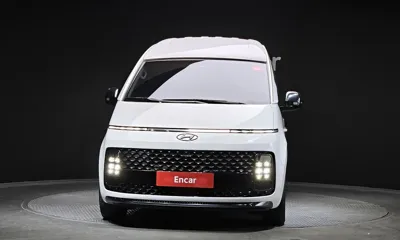 Hyundai Staria 2023, 25013 км, за 31135.04 USD