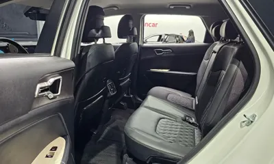 Kia Sportage 2023, 40027 км, за 18905.08 USD - фото 11