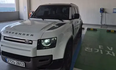 Land Rover Defender 2025, 39869 км, за 56555.92 USD